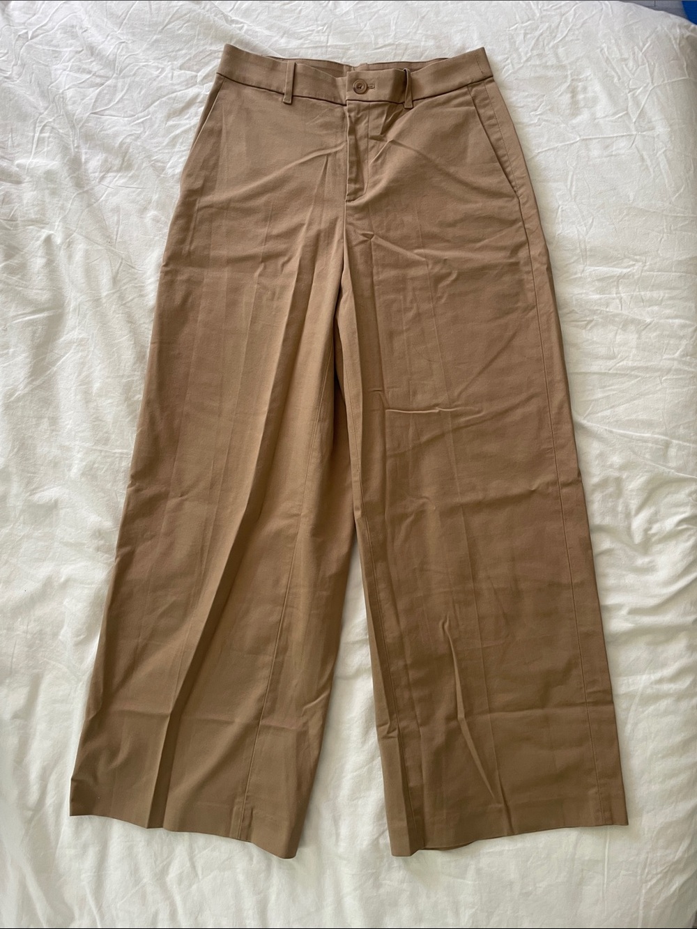 Uniqlo Wide-Leg Chinos in Light Brown